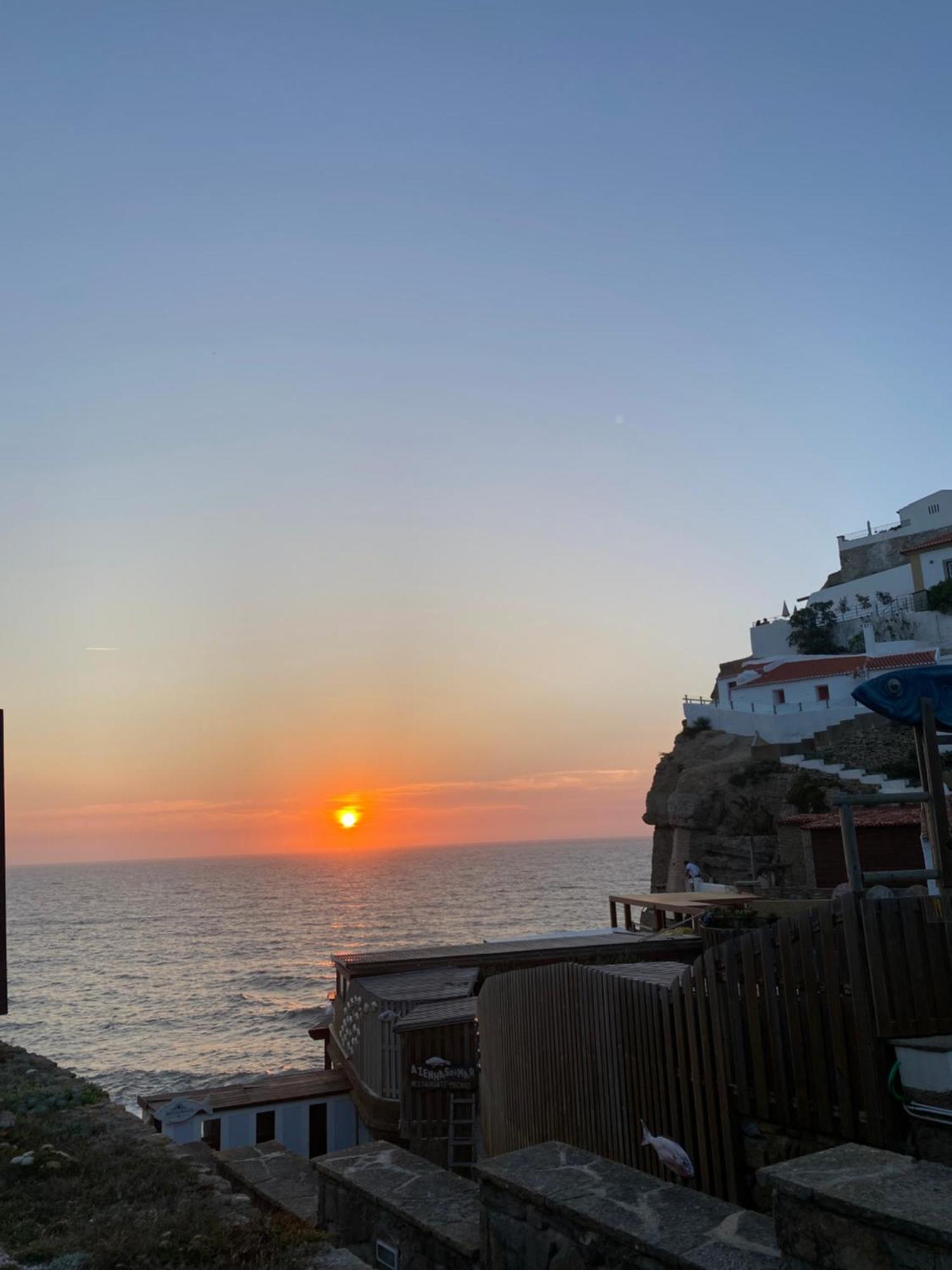 Azenhas Do Mar Roadside House Villa Colares Exterior photo
